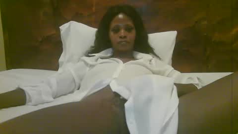 Snapshot of naughty_babe000 chatting on April 25, 2026, 1:52 pm alisha online show from April 25, 2026, 1:52 pm