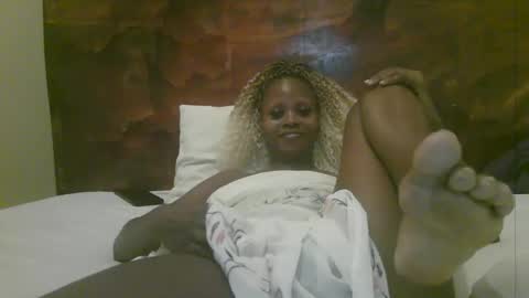 Snapshot of naughty_babe000 chatting on May 16, 2026, 6:54 am alisha online show from May 16, 2026, 6:54 am