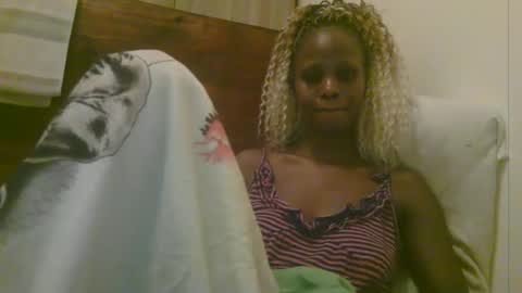 Snapshot of naughty_babe000 chatting on May 19, 2026, 6:25 pm alisha online show from May 19, 2026, 6:25 pm