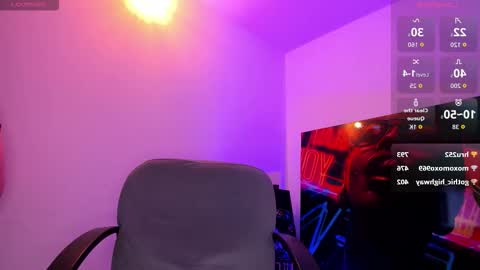 Snapshot of naughty_butt chatting on November 7, 2025, 1:16 am Megan online show from November 7, 2025, 1:16 am