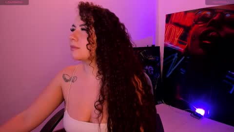 Snapshot of naughty_butt chatting on November 22, 2025, 5:28 am Megan online show from November 22, 2025, 5:28 am