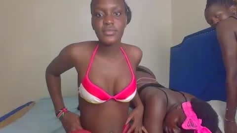 Snapshot of naughty_cee chatting on January 15, 2025, 6:19 pm Naughty cee online show from January 15, 2025, 6:19 pm