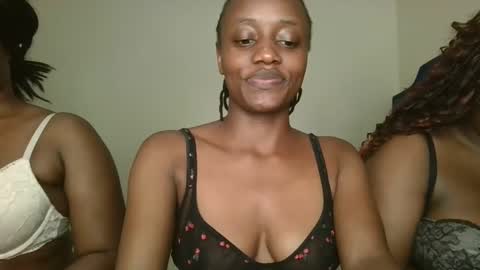 Snapshot of naughty_ellaa chatting on September 30, 2025, 5:51 pm naughty_ellaa online show from September 30, 2025, 5:51 pm