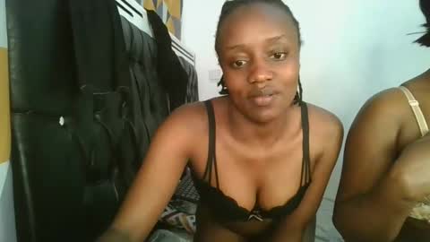 Snapshot of naughty_ellaa chatting on October 11, 2025, 6:06 pm naughty_ellaa online show from October 11, 2025, 6:06 pm