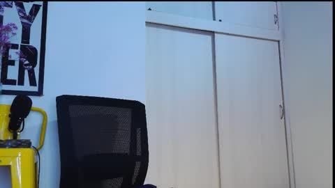 Em  please help me reach 100 thumbs up 3 online show from March 22, 2026, 2:59 am