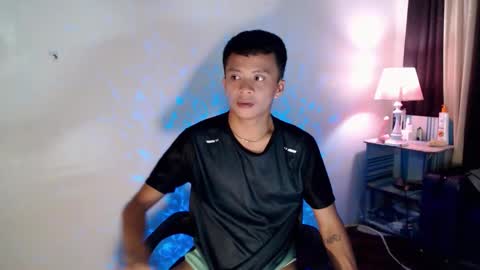 Snapshot of naughty_kirk chatting on February 27, 2026, 6:52 pm Kirk online show from February 27, 2026, 6:52 pm