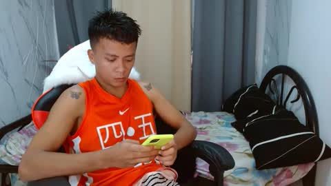 Snapshot of naughty_kirk chatting on April 16, 2026, 10:49 am Kirk online show from April 16, 2026, 10:49 am