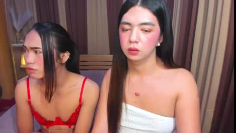 Snapshot of naughty_leigh chatting on May 5, 2026, 8:22 am LEIGH online show from May 5, 2026, 8:22 am