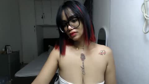 Snapshot of naughty_mariaxx chatting on April 22, 2026, 10:06 am Maria online show from April 22, 2026, 10:06 am