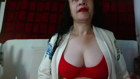 Snapshot of naughty_tita chatting on June 20, 2026, 9:23 am Tita Madurita online show from June 20, 2026, 9:23 am