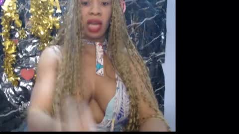 Snapshot of naughty_xxbunny chatting on February 15, 2025, 8:54 am beauty online show from February 15, 2025, 8:54 am