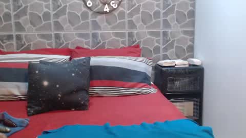 Snapshot of naughtyanal19 chatting on July 9, 2026, 4:11 pm zandy online show from July 9, 2026, 4:11 pm