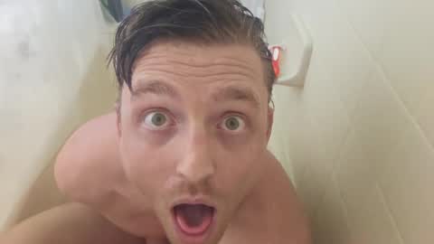 StrawberryThickcakes online show from September 22, 2025, 9:39 pm