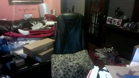 naughtybone online show from April 20, 2026, 5:32 am