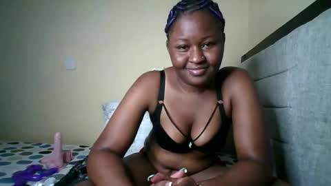 Snapshot of naughtybrownny chatting on June 10, 2026, 9:46 pm MUMU online show from June 10, 2026, 9:46 pm