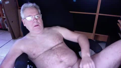 Snapshot of naughtydaddyla chatting on December 12, 2024, 7:26 pm naughtydaddyla online show from December 12, 2024, 7:26 pm