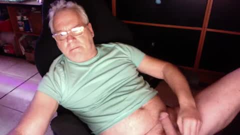 Snapshot of naughtydaddyla chatting on December 16, 2024, 2:57 am naughtydaddyla online show from December 16, 2024, 2:57 am