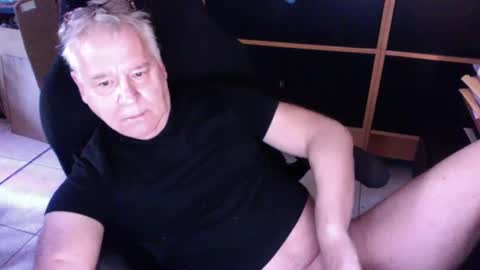 Snapshot of naughtydaddyla chatting on December 22, 2024, 11:31 pm naughtydaddyla online show from December 22, 2024, 11:31 pm