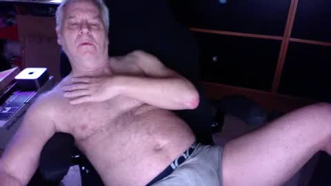 Snapshot of naughtydaddyla chatting on January 12, 2025, 4:31 am naughtydaddyla online show from January 12, 2025, 4:31 am