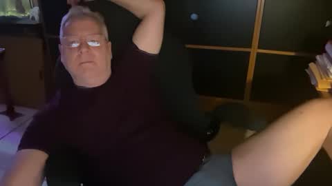 Snapshot of naughtydaddyla chatting on February 17, 2025, 2:20 am naughtydaddyla online show from February 17, 2025, 2:20 am