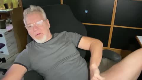 Snapshot of naughtydaddyla chatting on September 27, 2025, 11:10 pm naughtydaddyla online show from September 27, 2025, 11:10 pm