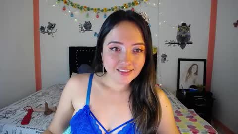 Snapshot of naughtygirl_mmm chatting on December 19, 2024, 7:18 pm Valeria online show from December 19, 2024, 7:18 pm