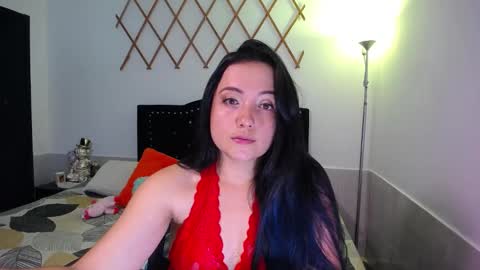 Snapshot of naughtygirl_mmm chatting on October 6, 2025, 8:17 pm Valeria online show from October 6, 2025, 8:17 pm