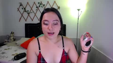 Snapshot of naughtygirl_mmm chatting on October 19, 2025, 3:56 pm Valeria online show from October 19, 2025, 3:56 pm