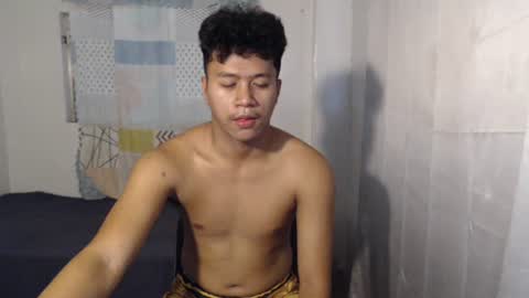 Snapshot of naughtyhot_star19 chatting on July 7, 2026, 7:09 am today is my birthday i hope i try yehaa for my fisrtime ever and i am waiting for pvt bby online show from July 7, 2026, 7:09 am