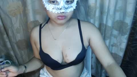 naughtyhotjanine online show from August 3, 2026, 8:13 am