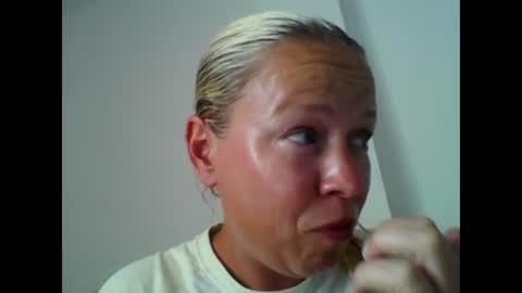 Snapshot of naughtyjennyblondeuk chatting on June 6, 2026, 2:44 pm naughtyjennyblondeuk online show from June 6, 2026, 2:44 pm