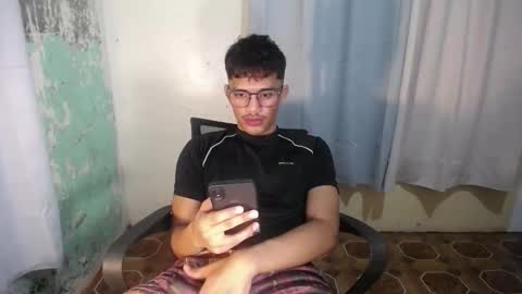 Snapshot of naughtyjosh_ chatting on April 25, 2026, 1:41 pm Josh online show from April 25, 2026, 1:41 pm