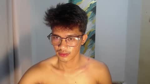 Snapshot of naughtyjosh_ chatting on May 19, 2026, 5:58 am Josh online show from May 19, 2026, 5:58 am