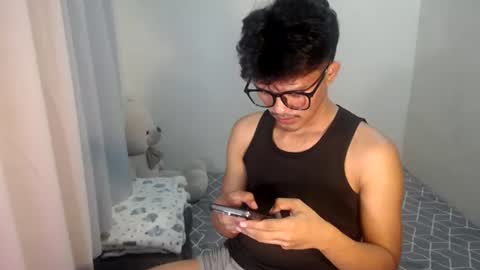 Snapshot of naughtyjosh_ chatting on June 26, 2026, 7:13 am Josh online show from June 26, 2026, 7:13 am