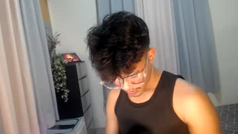 Snapshot of naughtyjosh_ chatting on July 21, 2026, 3:36 pm Josh online show from July 21, 2026, 3:36 pm