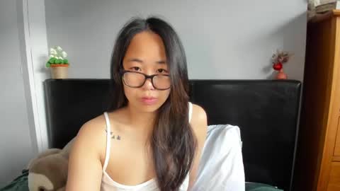 Snapshot of naughtynerdygirl chatting on May 12, 2026, 9:39 am Gigi Chu online show from May 12, 2026, 9:39 am