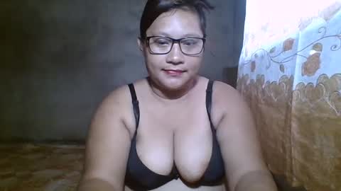 Snapshot of naughtypinay08 chatting on August 3, 2026, 7:40 am juls online show from August 3, 2026, 7:40 am