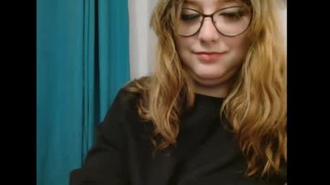 Snapshot of naughtyrapunzel7 chatting on March 21, 2026, 11:08 pm Ella - Naughty Rapunzel online show from March 21, 2026, 11:08 pm