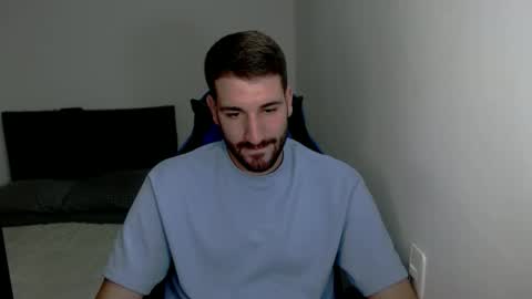 Snapshot of naugthy18boy chatting on February 12, 2025, 1:27 pm Nico online show from February 12, 2025, 1:27 pm