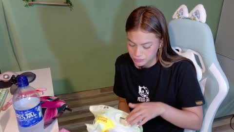 Snapshot of naugthy_muse chatting on January 11, 2026, 1:43 am sabrina online show from January 11, 2026, 1:43 am