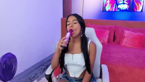 Angela  online show from September 27, 2025, 6:24 pm