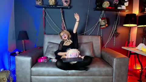 Snapshot of navier__ chatting on November 20, 2025, 9:25 pm Navier online show from November 20, 2025, 9:25 pm