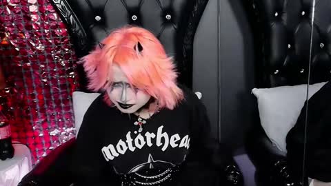 Snapshot of navier__ chatting on January 5, 2026, 9:07 pm Navier online show from January 5, 2026, 9:07 pm