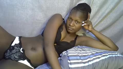Snapshot of navy_kaia chatting on April 11, 2026, 12:37 am sexylover online show from April 11, 2026, 12:37 am