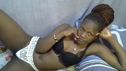 Snapshot of navy_kaia chatting on April 29, 2026, 12:27 am sexylover online show from April 29, 2026, 12:27 am