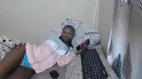 Snapshot of nawtylarissa_ chatting on October 17, 2025, 7:27 pm nawtylarissa_ online show from October 17, 2025, 7:27 pm