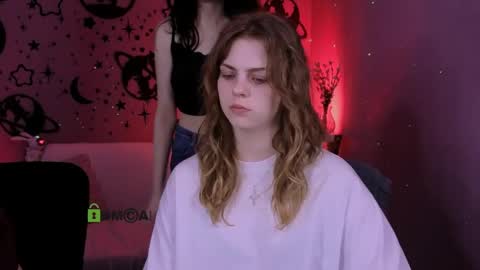 Naya online show from April 15, 2026, 7:21 pm