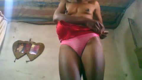 Snapshot of naylah313 chatting on February 6, 2026, 5:56 am Nayla online show from February 6, 2026, 5:56 am