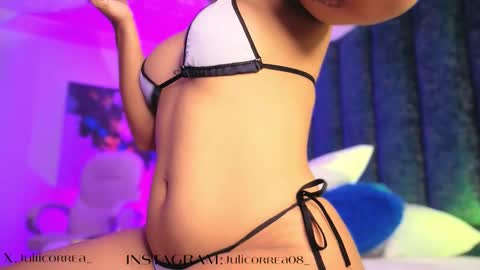 Juli  online show from September 12, 2025, 11:43 am