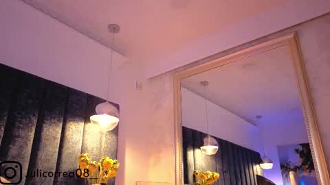 Juli  online show from November 2, 2025, 11:45 am